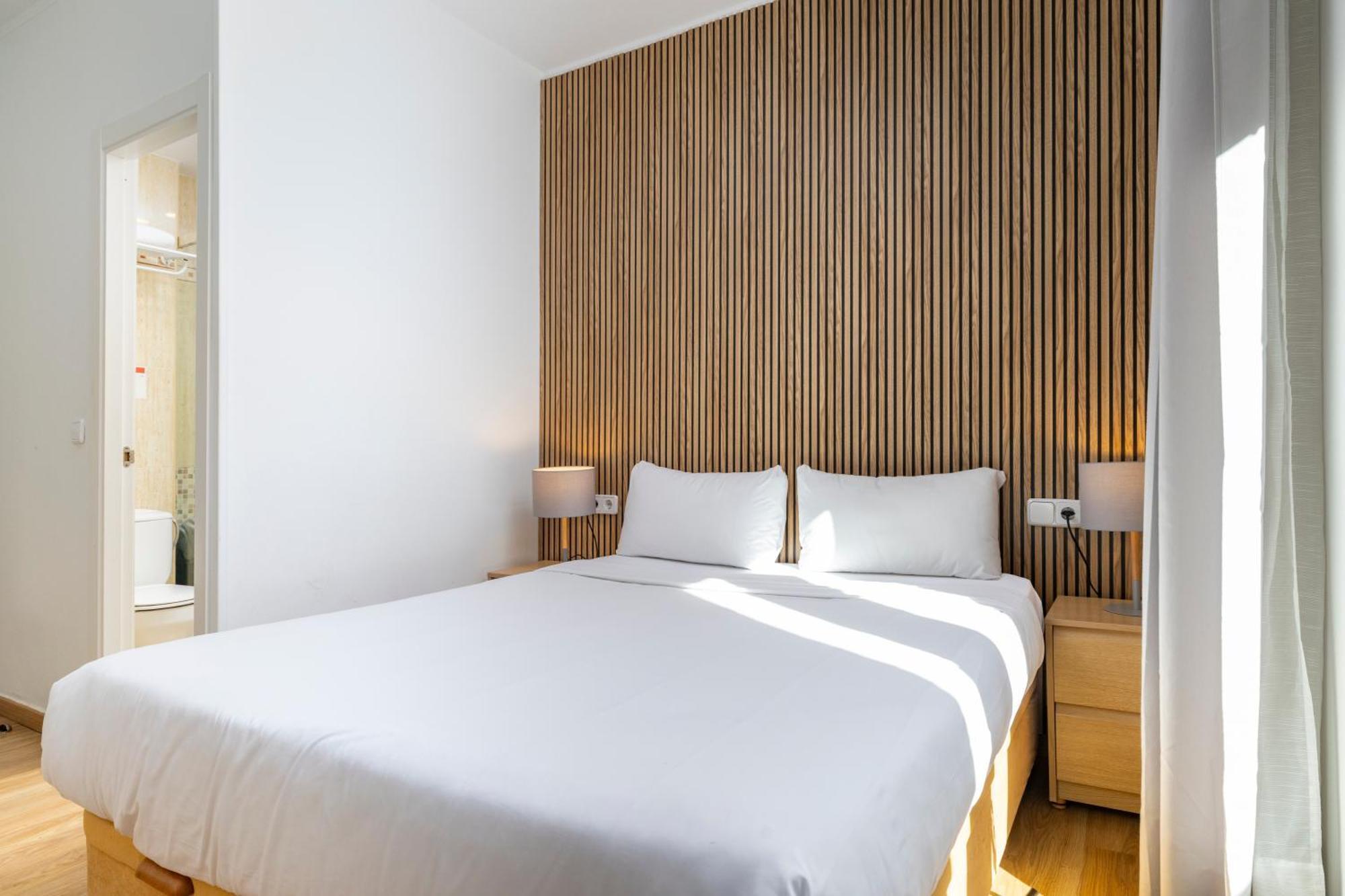 Double Room,1743459272:JPEG